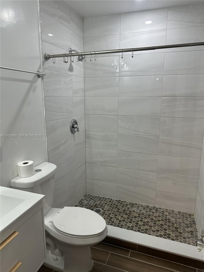 Building Photo - 7121 Harding St