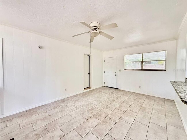 Building Photo - 1302 E New Orleans Ave