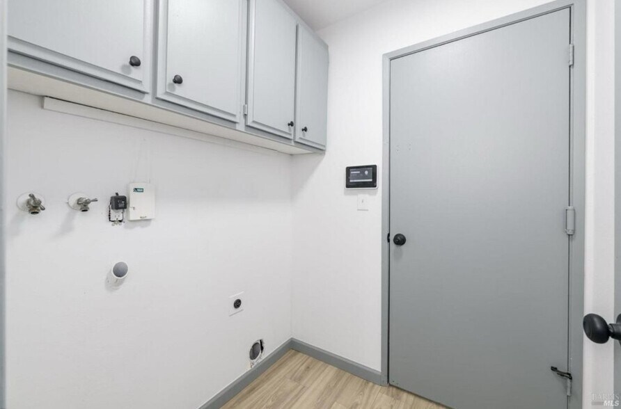 Building Photo - 200 Saint Olaf Way