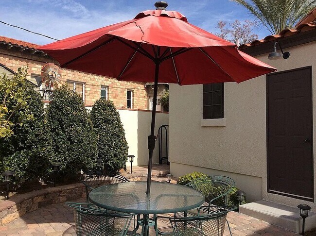 Building Photo - 304 Nevada Way