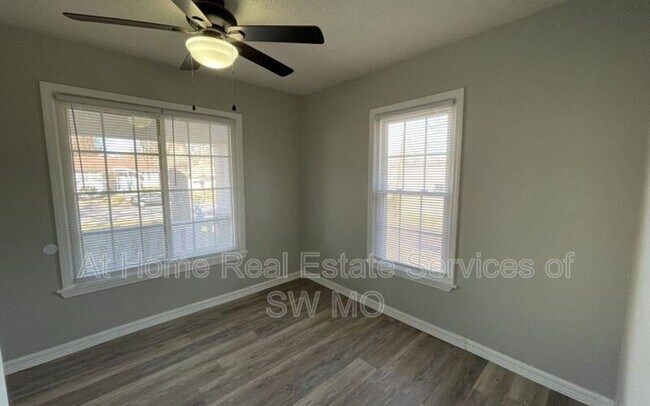 Building Photo - 2000 W College St