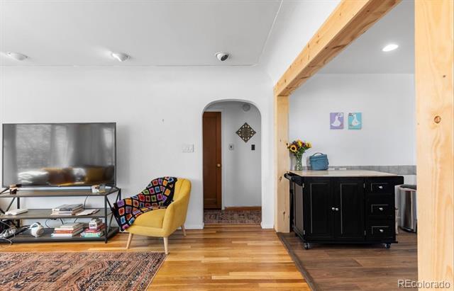 Building Photo - 111 S Perry St