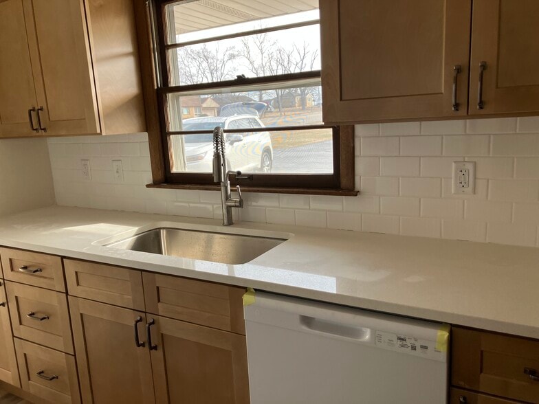 Building Photo - 3984 Owen Center Rd