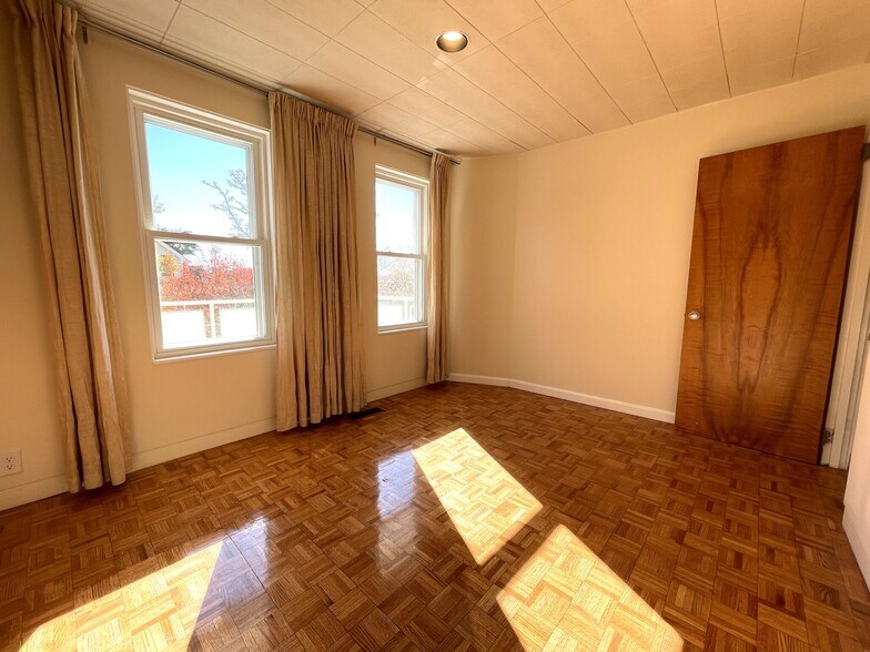 Building Photo - 10 Packard Ave