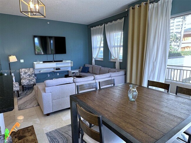 Building Photo - 2080 S Ocean Dr