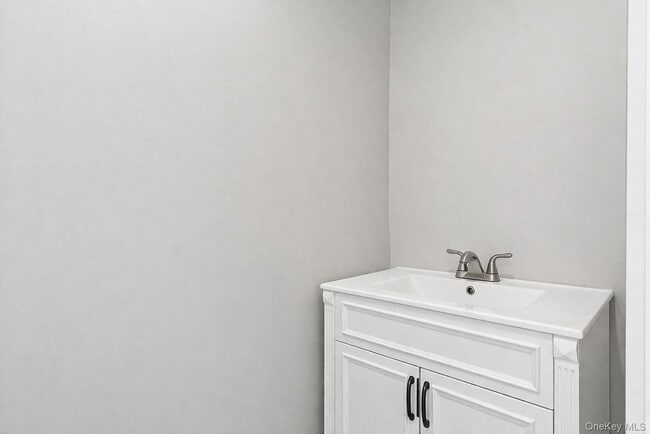 Building Photo - 8093 US-209