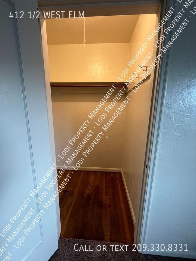 Building Photo - 412 1/2 WEST ELM-