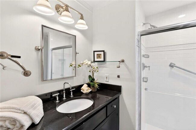 Building Photo - 15 Prescott Walk NE