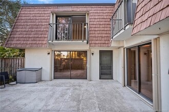 Building Photo - 3098 SW Sunset Trace Cir