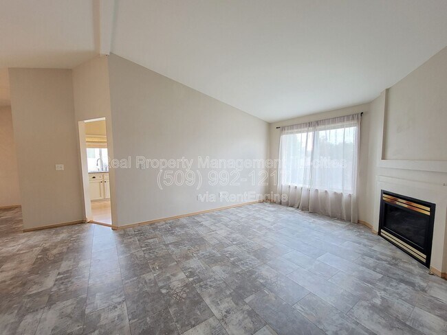 Building Photo - 2628 Scottsdale Pl