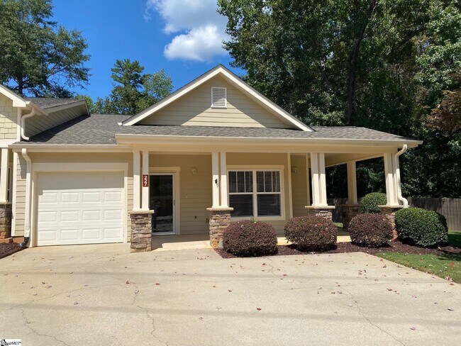Primary Photo - 227 Rusty Brook Rd