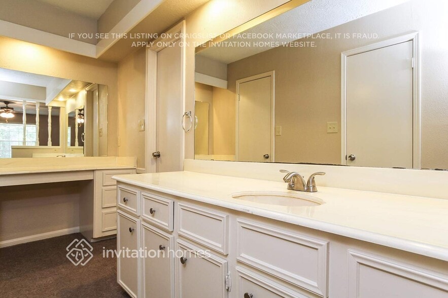 Building Photo - 5318 Woodville Ln