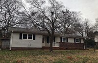 Building Photo - Simpsonville  3 Bedroom, 1.5 Bath Home Nea...
