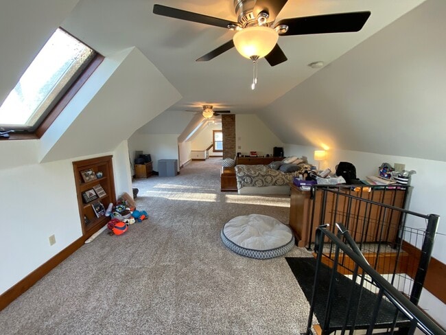 Building Photo - 2104 E Mifflin St