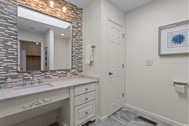 Building Photo - 2083 W 425 N