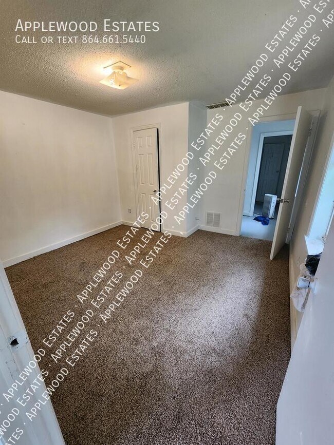 Building Photo - 132 Georgia St