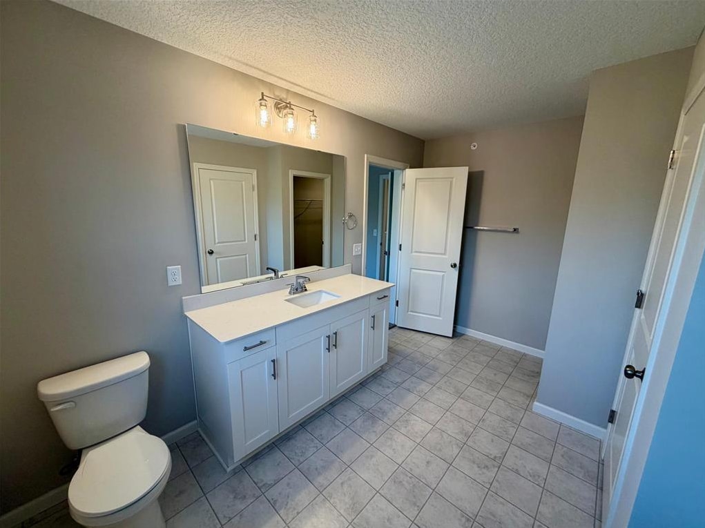 Building Photo - 14870 Willemite Way NW