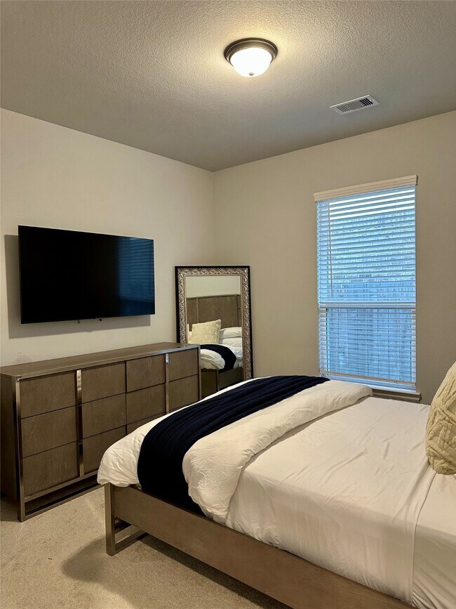 Building Photo - 15307 Davan Springs Dr