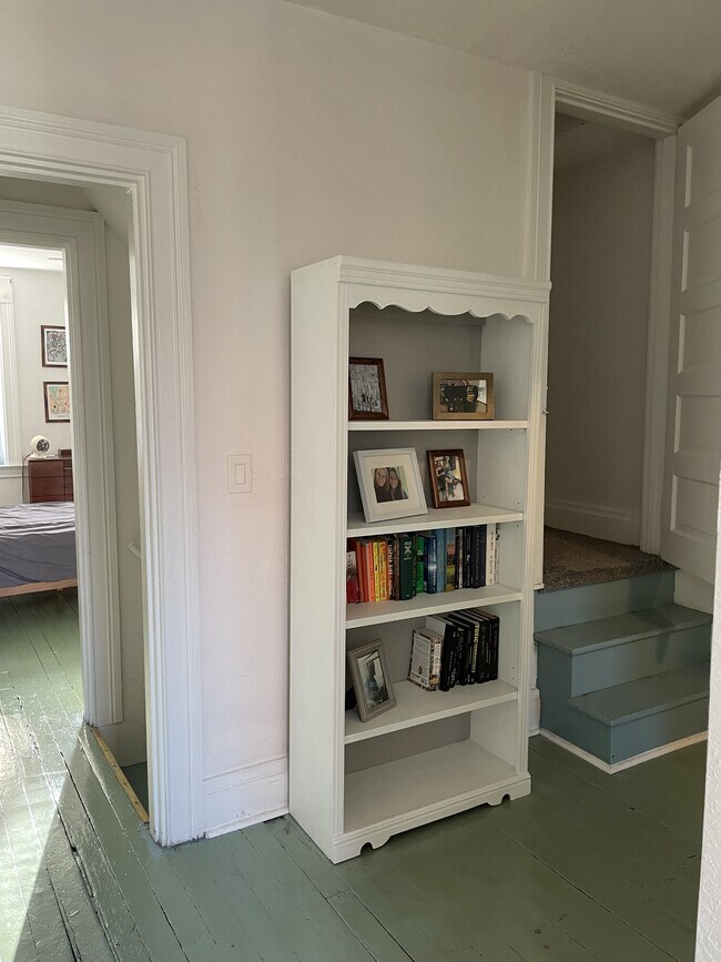 Building Photo - 23 Hays St