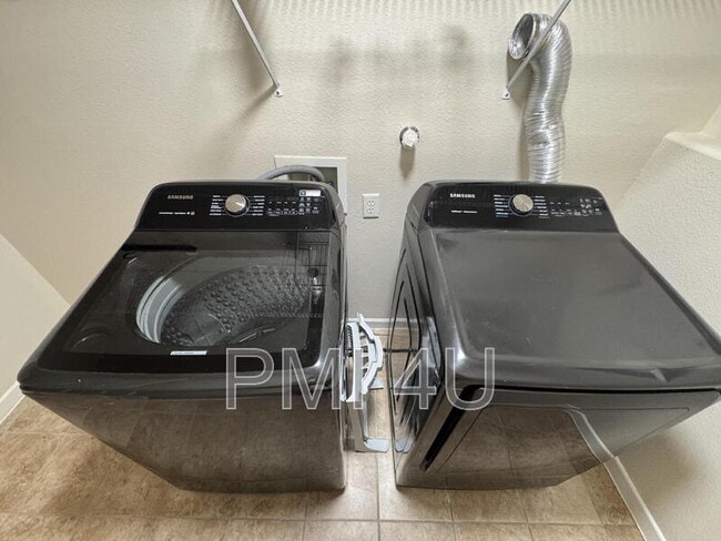 Building Photo - 6131 Aldea Ave NW