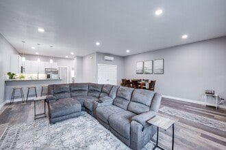 Building Photo - Windermere LWS