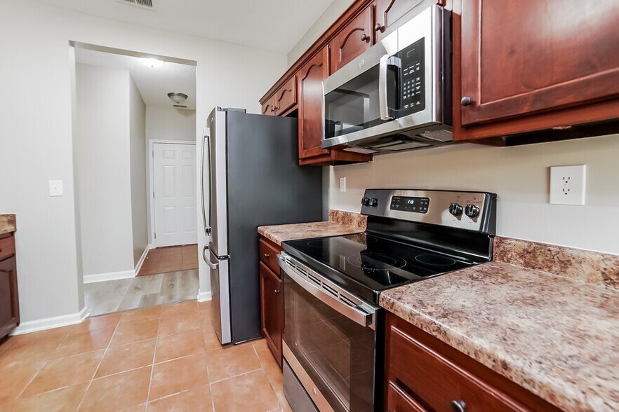 Building Photo - 2477 Torrington Way