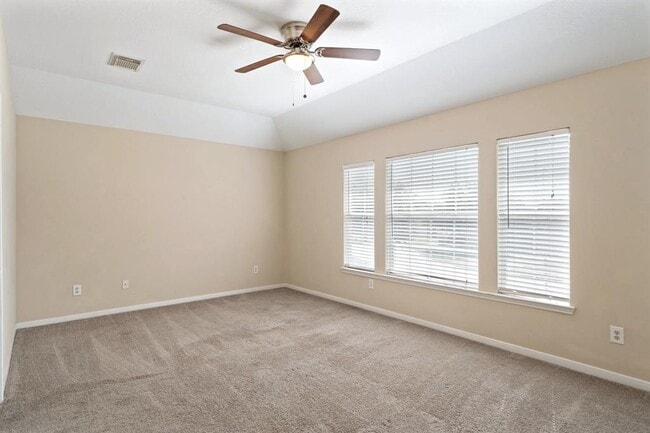 Building Photo - 718 Rock Creek Ct