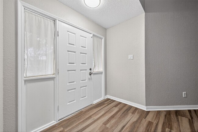 Building Photo - 12307 Gambit Dr