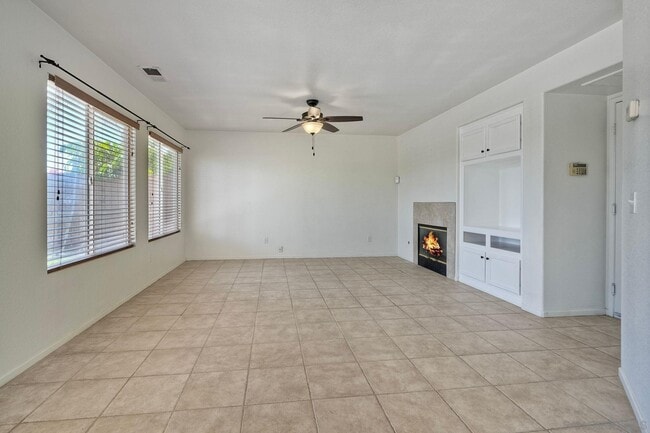 Building Photo - 4811 Ventana Way