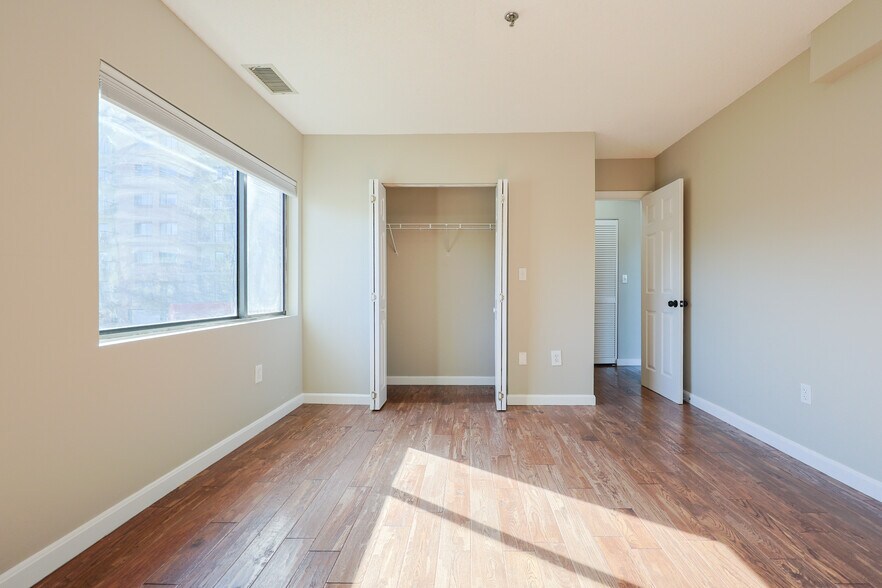 Building Photo - 3920 Mystic Valley Pky