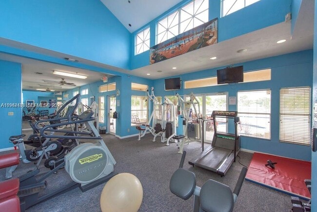 Building Photo - 2667 NW 33rd St