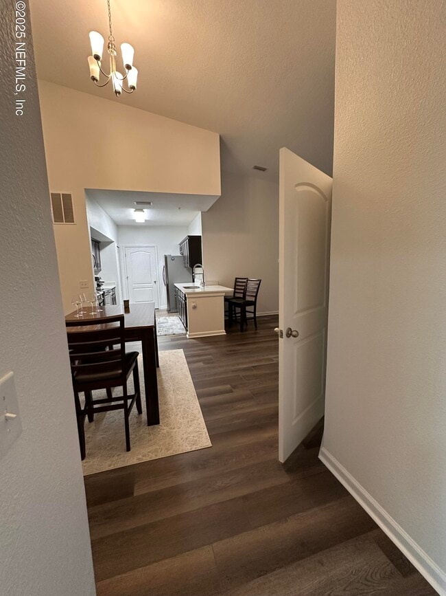 Building Photo - 4966 Key Lime Dr