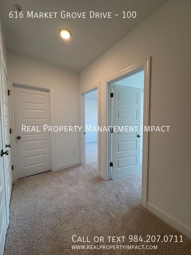 Building Photo - 616 Market Grove Drive-100