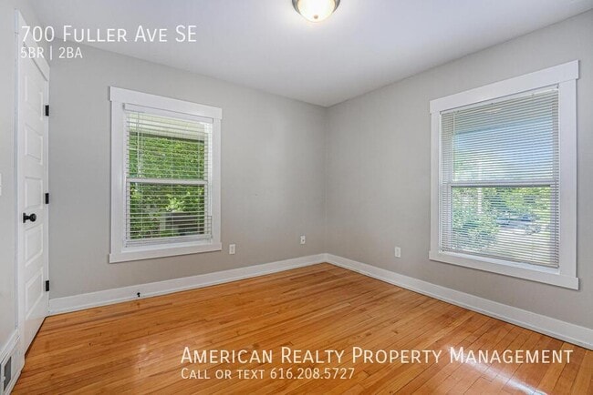 Building Photo - 700 Fuller Ave SE