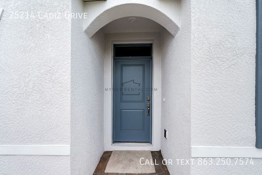 Building Photo - 25214 Cadiz Dr