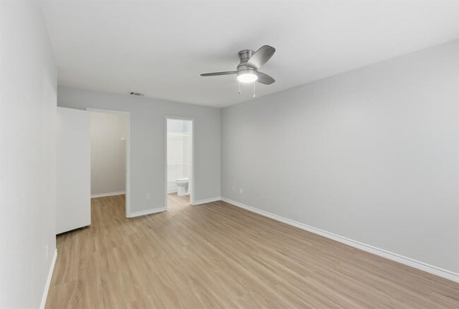 Building Photo - 12326 Tomanet Trail