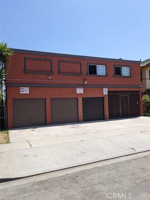 Building Photo - 1708 Pine Ave