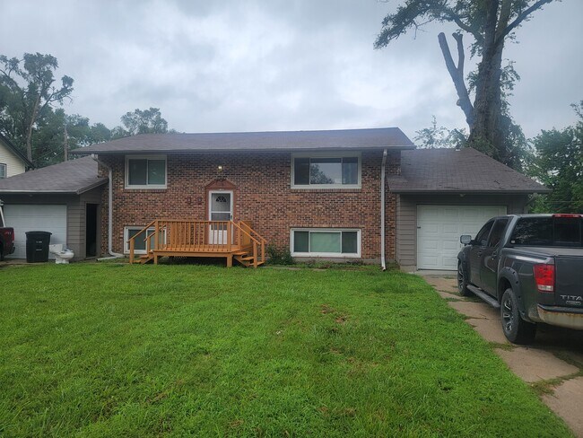 Primary Photo - 4144 N 60th Ave