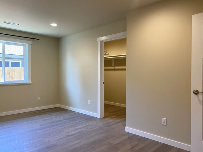 Building Photo - Brand New Construction