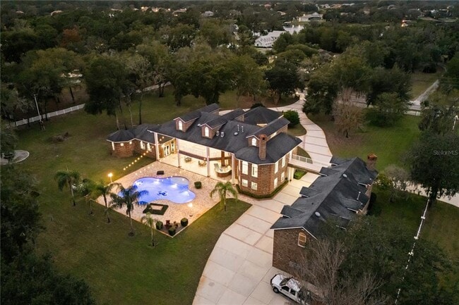Building Photo - 1501 Lake Markham Rd
