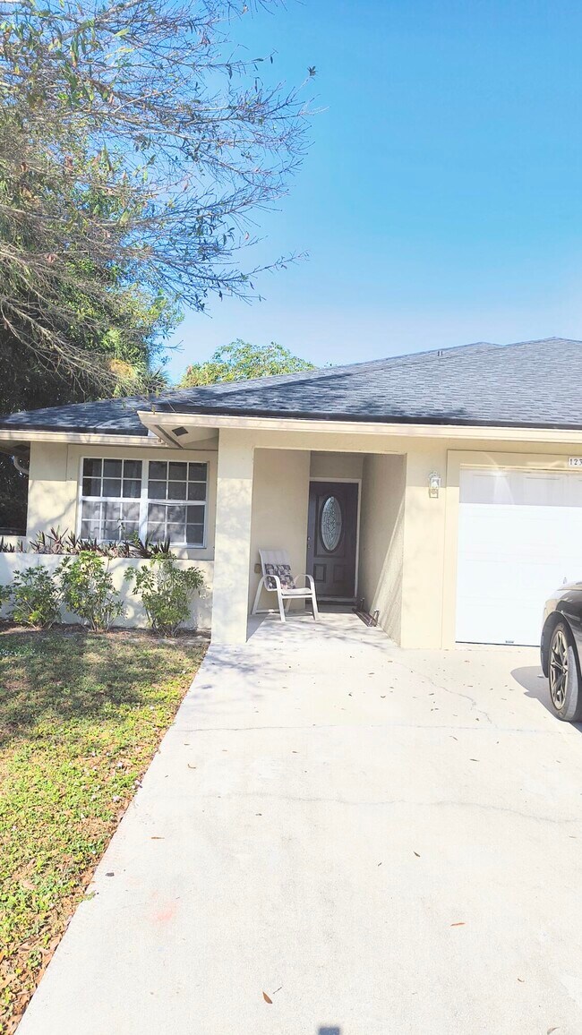 Building Photo - 1236 Block Island Rd