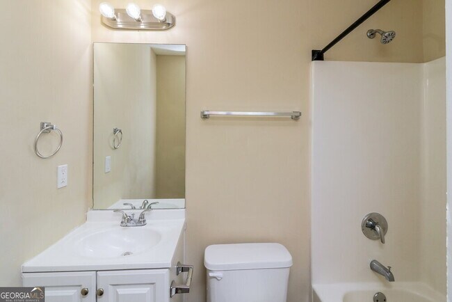 Building Photo - 4671 Tradewinds Ct