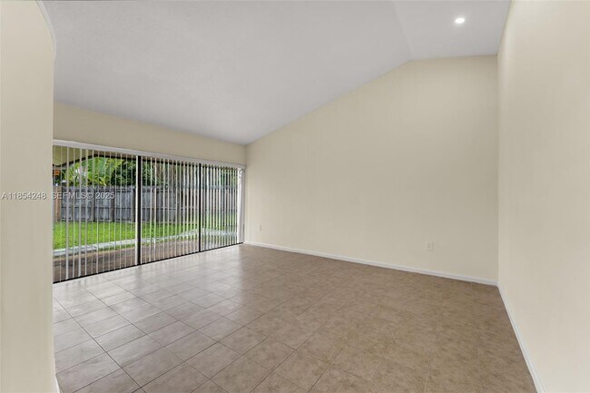 Building Photo - 9130 SW 101st Ave