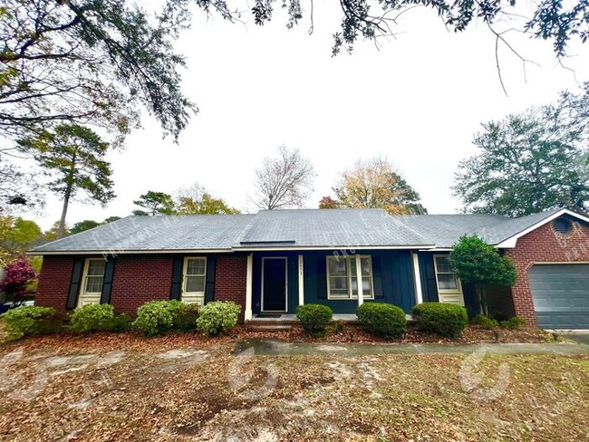 Primary Photo - JUST REDUCED!!! 3Br 2 bath beautiful corne...