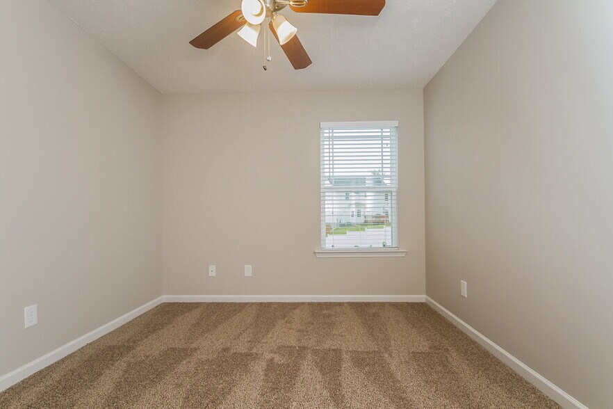 Building Photo - 1713 Porchrest Way