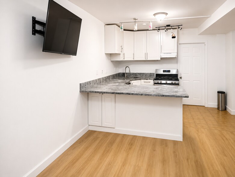 Building Photo - 4014 3rd St NW