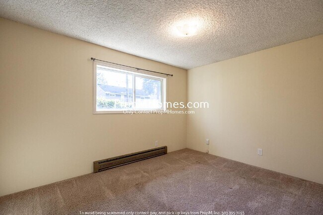 Building Photo - Two Bedroom Escape in the Heart of Oregon City!