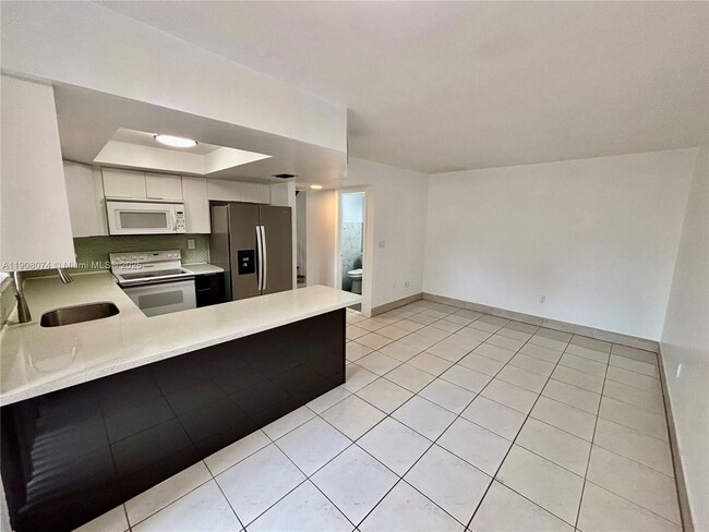 Building Photo - 10099 NW 43rd Terrace 0, Doral, FL 33178