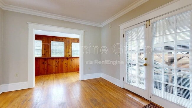 Building Photo - 2977 N Willamette Blvd