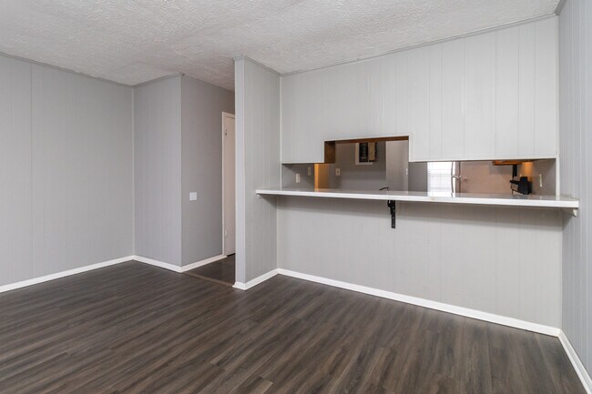 Building Photo - 9157 Cedarpark Ln NW